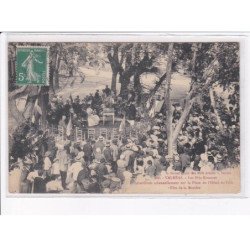 VALREAS: les prix riousset distribués solennellement sur la palce de l'hôtel-de-ville - très bon état