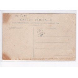 CHAUNAY: le marché aux oeufs - état