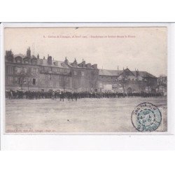 LIMOGES: grèves 1905, gendarmes en faction devant la prison - état