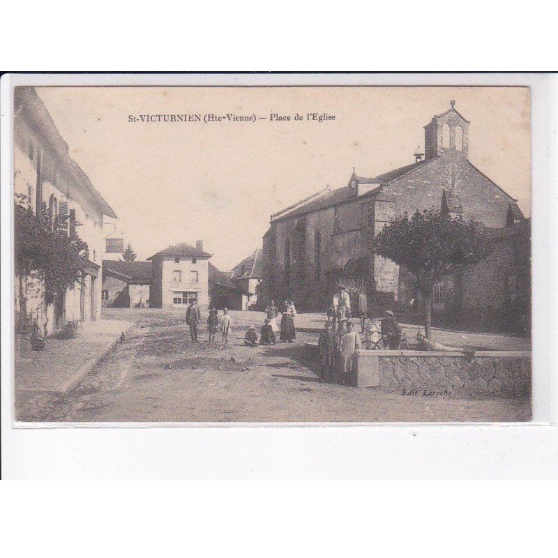 SAINT-VICTURNIEN: place de l'église - état