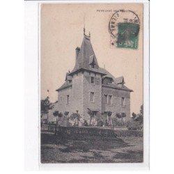 PEYRIHLAC: château - très bon état