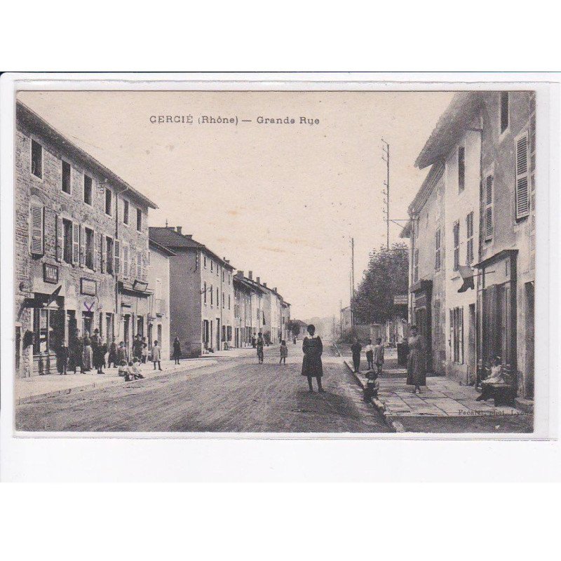 CERCIE: grande rue - très bon état