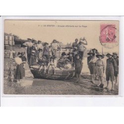 LE CROTOY: groupe d'enfants sur la plage - très bon état