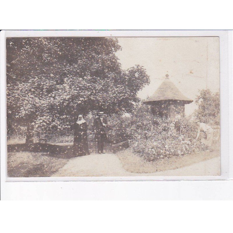 LA QUEUE EN BRIE: villa de la tour - très bon état