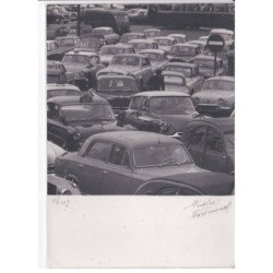 PARIS: automobiles - très bon état