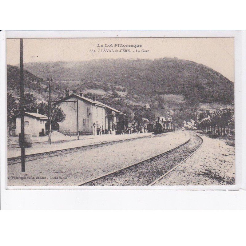 LAVAL-de-CERE: la gare - très bon état