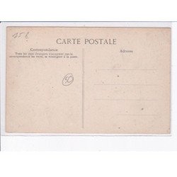 PONTORSON: un coin du marché, vieille maison - très bon état