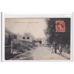 VILLENNES : rue de la fontaine - tres bon etat