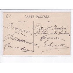 QUESTEMBERT: la place du marché aux moutons vers les halles - très bon état