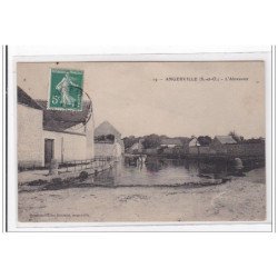 ANGERVILLE : l'abreuvoir - tres bon etat