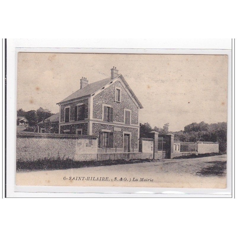 SAINT-HILAIRE : la maire - tres bon etat