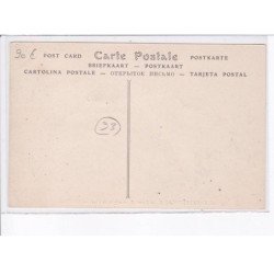 GOURNAY-sur-MARNE: ferme agronomique, la cour - très bon état