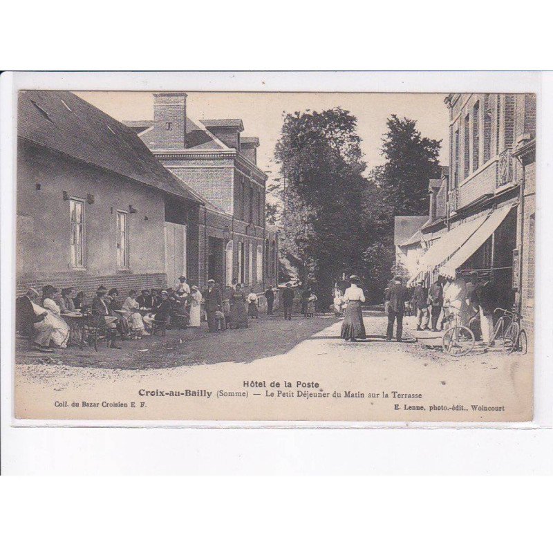 CROIX-au-BAILLY: le petit déjeuner du matin sur la terrasse - très bon état