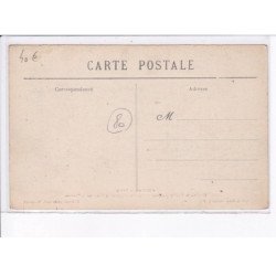 CROIX-au-BAILLY: le petit déjeuner du matin sur la terrasse - très bon état