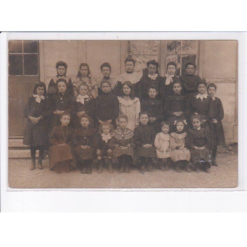 IVRY PORT: école - très bon état