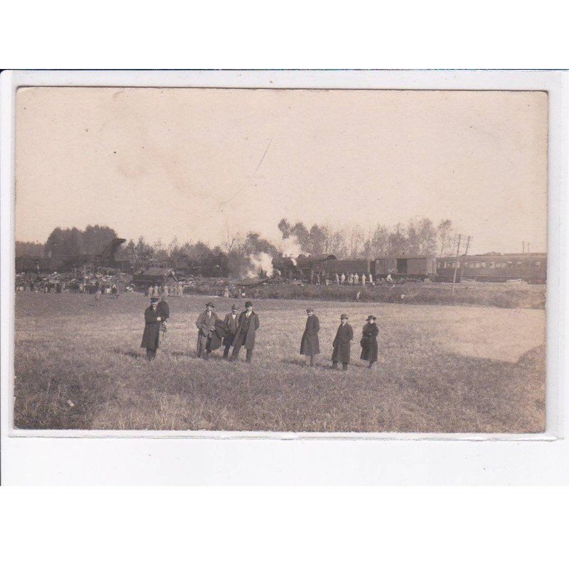 VILLEPERROT: accident de train - très bon état