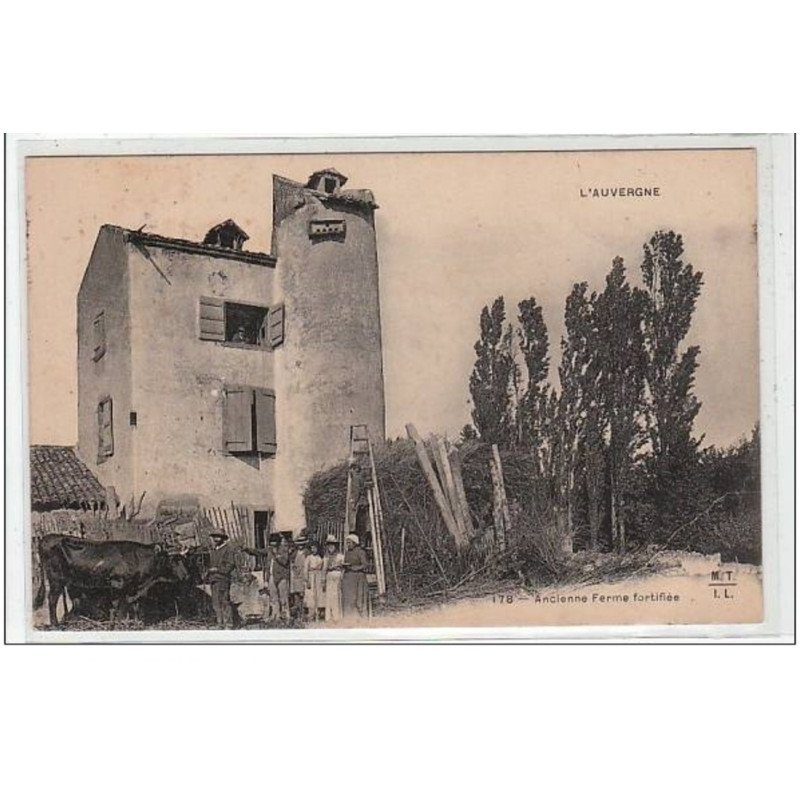 L'AUVERGNE : ancienne ferme fortifiée - très bon état
