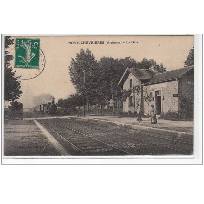NOVY CHEVRIERES : la gare - très bon état