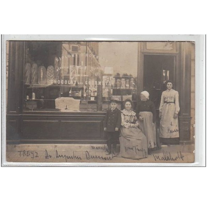 MALAKOFF : carte photo de la boulangerie Treyz - 2 rue Augustin Dumont - très bon état MALAKOFF : carte photo de la boulangerie Treyz - 2 rue Augustin Dumont - très bon état