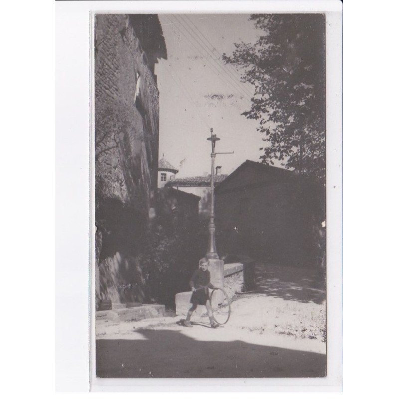 VERS: un coin du village - très bon état