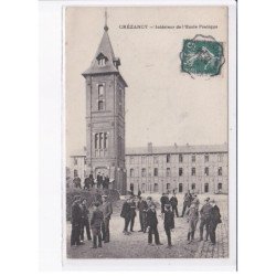 CREZANCY: intérieur de l'école pratique - très bon état