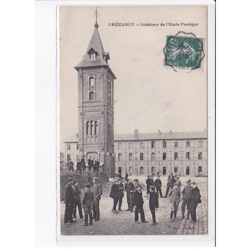 CREZANCY: intérieur de l'école pratique - très bon état