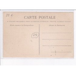 VILLEQUIER-AUMONT: scène de village - très bon état