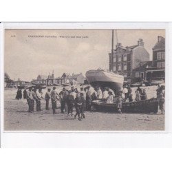 GRANDCAMP: ise à la mer d'un yacht - très bon état