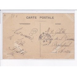 SAINTE-MARGUERITE-de-VIETTE: place de l'église - très bon état