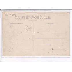 VILLERS-BOCAGE: vue d'ensemble du marché aux bestiaux, attelage - état