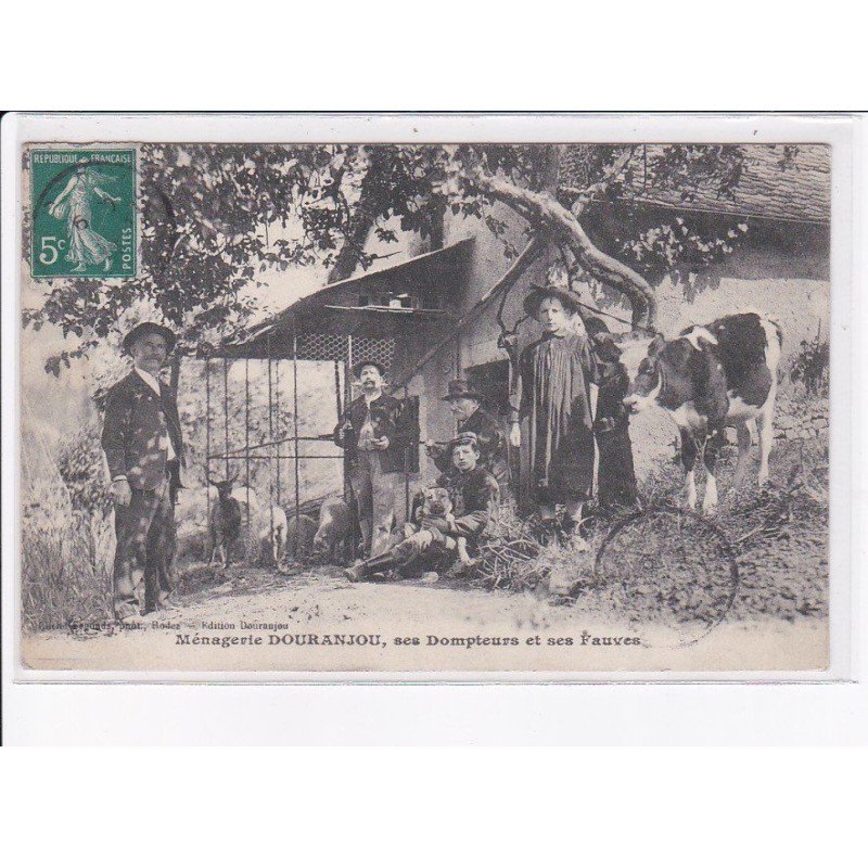 AVEYRON ( Villecomtal ?) : ménagerie douranjou, ses dompteurs et ses fauves - très bon état