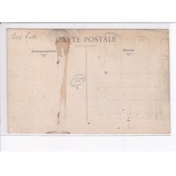 SAINT-FLOUR: les pompiers de saint-flour devant l'hôtel-de-ville - état