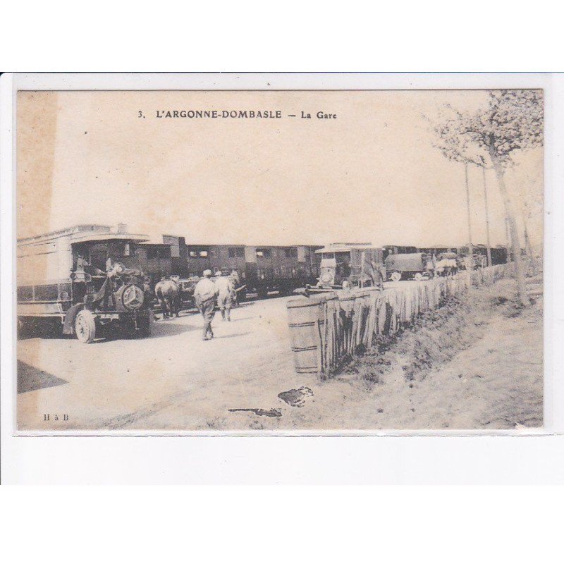 L'ARGONNE-DOMBASLE: la gare, autobus - très bon état