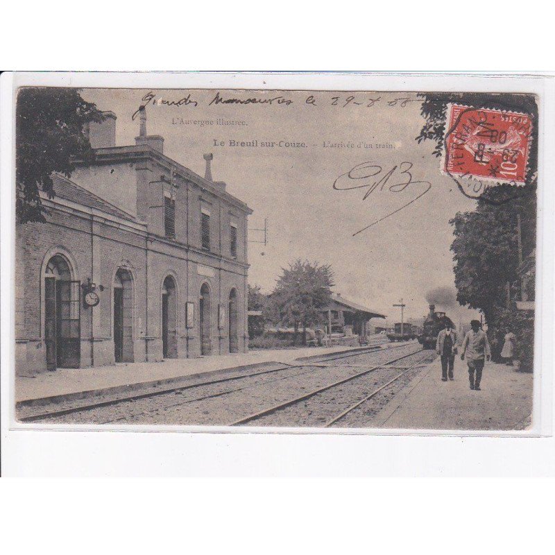 LE BREUIL-sur-COUZE: l'arrivée d'un train - état