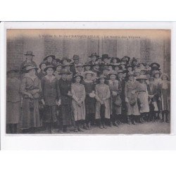 NOTRE-DAME-de-FRANQUEVILLE: la sortoe des vêpres - très bon état