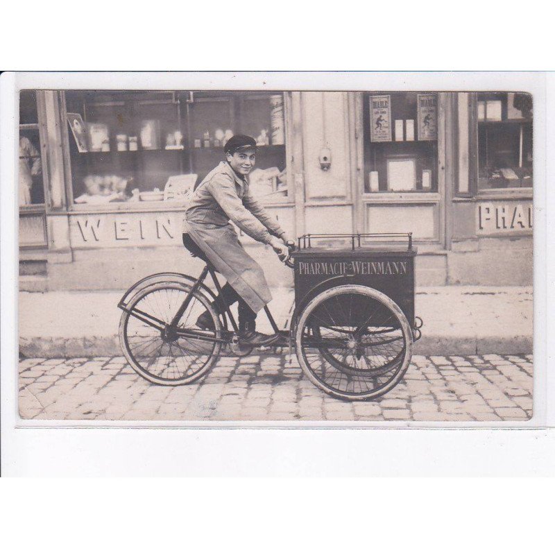 EPERNAY: triporteur, 2 place de l'hôtel de ville, pharmacie weinmann - état