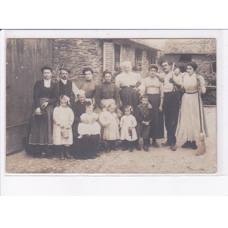 BAZENVILLE: personnages - très bon état