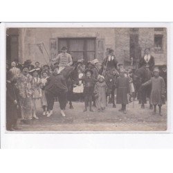 SAINT-UZE: cavalcade - très bon état