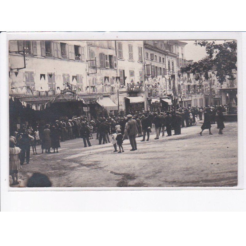 SAINT-UZE: la fête de la cavalcade défilé fanfare - très bon état