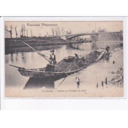 TOULOUSE: la garonne, rentrée de pêcheurs de sable - très bon état