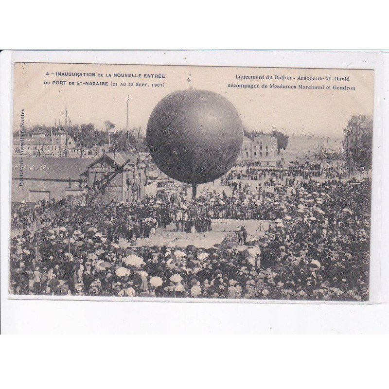 SAINT-NAZAIRE: inauguration de la nouvelle entrée, ballon rond, lancement du ballon - très bon état