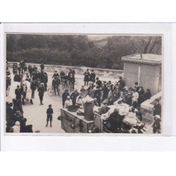 environs LA PERNELLE: cavalcade - très bon état