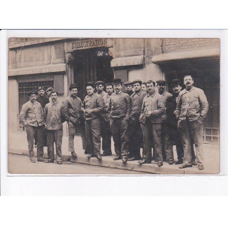 PARIS: 75009 employés du journal - état