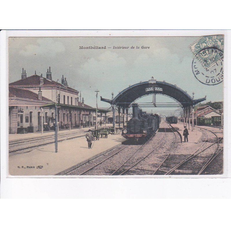 MONTBELIARD: intérieur de la gare, train - très bon état