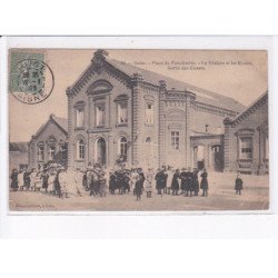 GUISE: place du familistère, le théâtre et les écoles, sortie des classes - très bon état