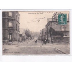 CHARLEVILLE: rue forest - très bon état
