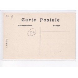 VERNEUIL-sur-AVRE: place de la madelaine, fêtes de juin, un jour de marché - très bon état