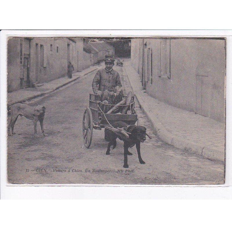 GIEN: voiture à chien, un boulanger - état