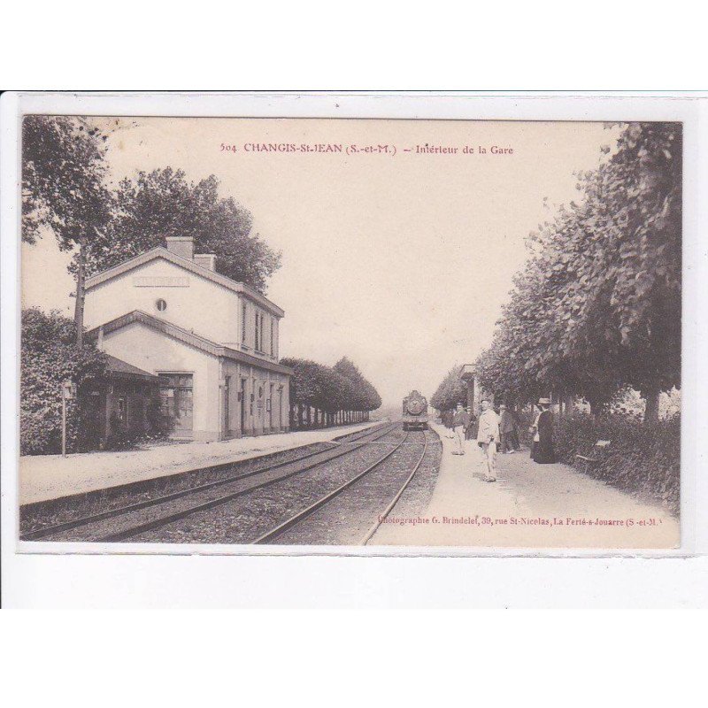 CHANGIS-SAINT-JEAN: intérieur de la gare - très bon état