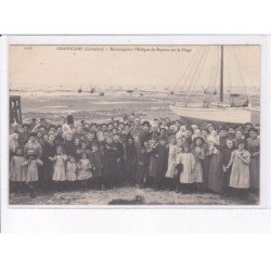 GRANDCAMP: monseigneur l'evêque de bayeux sur la plage - très bon état